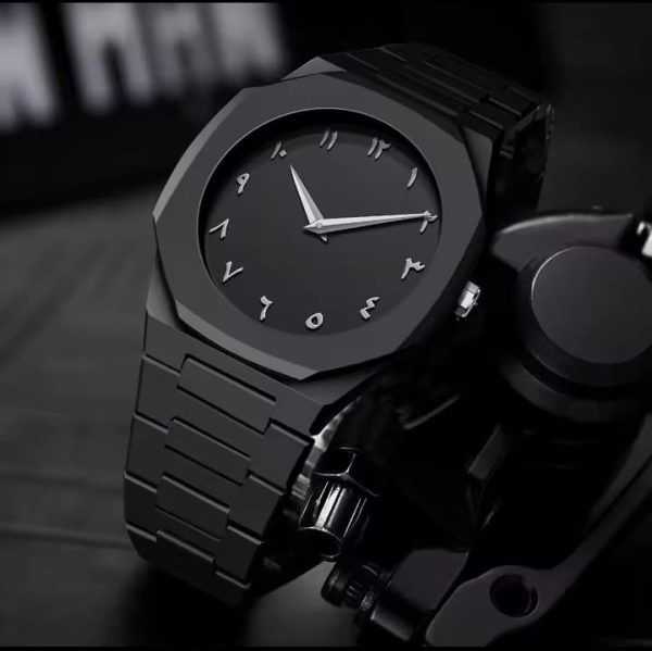 Aura Quartz Watch Black Lightweight